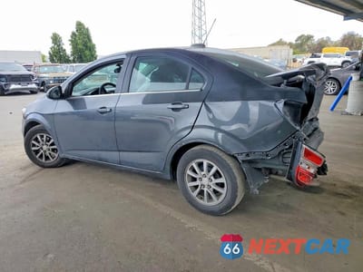 Drugie zdjęcie samochodu z przodu: 2018 CHEVROLET SONIC LT VIN:1G1JD5SGXJ4114753 - miniatura