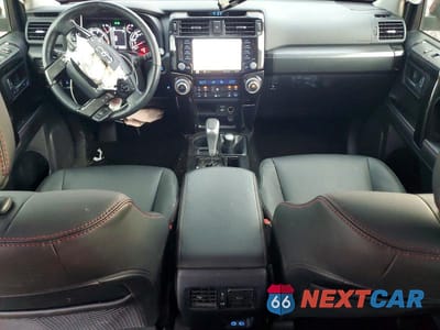 Zdjęcie 8 z 12 samochodu: 2024 TOYOTA 4RUNNER VIN:JTELU5JR4R6266574 - miniatura