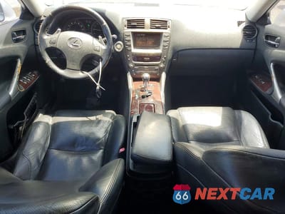Zdjęcie 8 z 12 samochodu: 2006 LEXUS IS 250 VIN:JTHBK262465025436 - miniatura