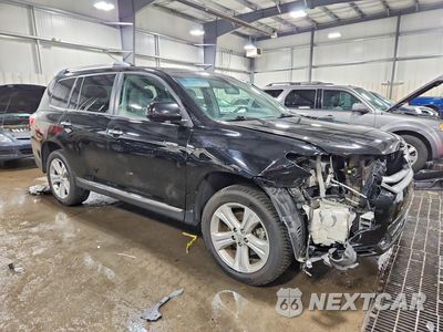 Czwarte zdjęcie samochodu z boku: 2013 TOYOTA HIGHLANDER LIMITED VIN:5TDDK3EH8DS237396 - miniatura