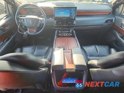 Zdjęcie 8 z 13 samochodu: 2022 LINCOLN NAVIGATOR L VIN:5LMJJ3NT8NEL13791 - miniatura