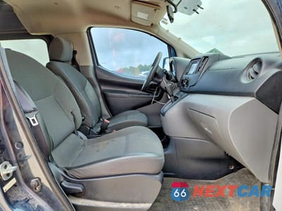 Zdjęcie 11 z 13 samochodu: 2015 NISSAN NV200 SV VIN:3N6CM0KN0FK702215 - miniatura