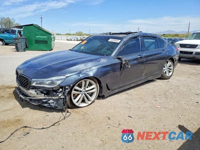 2016 BMW 750 XI WBA7F2C54GG415451 - główne zdjęcie licytacji z USA - miniatura