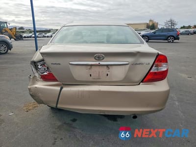 Zdjęcie 6 z 12 samochodu: 2004 TOYOTA CAMRY LE VIN:4T1BE32K64U380773 - miniatura
