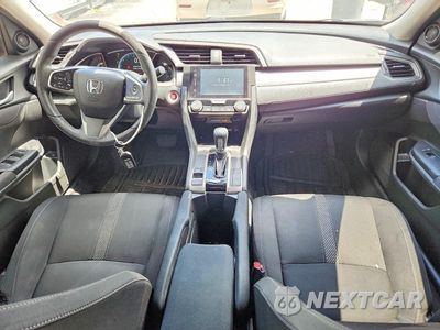 Zdjęcie 8 z 12 samochodu: 2017 HONDA CIVIC EX VIN:19XFC2F73HE070533 - miniatura
