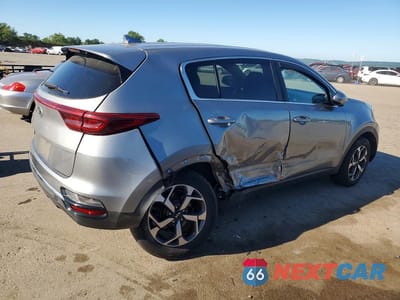 Trzecie zdjęcie samochodu z tyłu: 2020 KIA SPORTAGE LX VIN:KNDPMCAC5L7771031 - miniatura