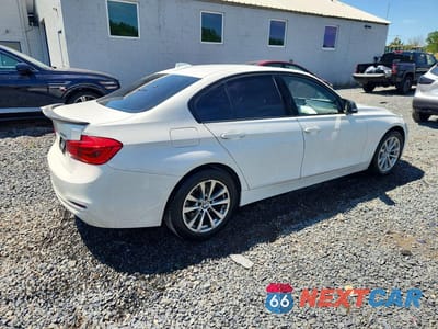 Trzecie zdjęcie samochodu z tyłu: 2018 BMW 320 XI VIN:WBA8E5G58JNV01710 - miniatura