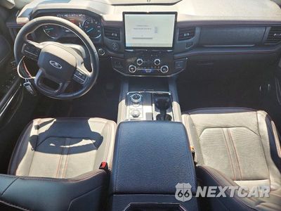 Zdjęcie 8 z 14 samochodu: 2023 FORD EXPEDITION LIMITED VIN:1FMJU2A81PEA21232 - miniatura