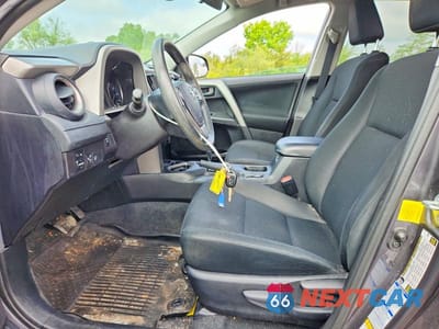 Zdjęcie 7 z 12 samochodu: 2017 TOYOTA RAV4 LE VIN:2T3BFREV3HW626259 - miniatura