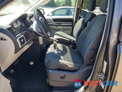 Zdjęcie 7 z 13 samochodu: 2010 DODGE GRAND CARAVAN SXT VIN:2D4RN5D12AR467147 - miniatura