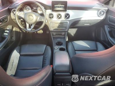Zdjęcie 8 z 12 samochodu: 2016 MERCEDES-BENZ CLA 250 VIN:WDDSJ4EB5GN391737 - miniatura