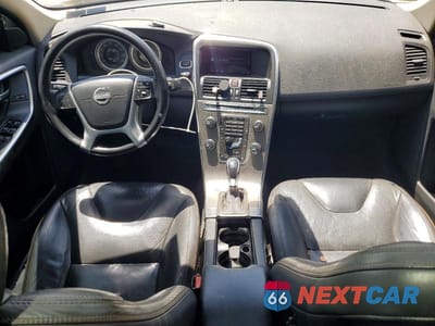 Zdjęcie 8 z 14 samochodu: 2012 VOLVO XC60 T6 VIN:YV4902DZ2C2296513 - miniatura
