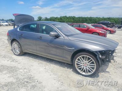 Czwarte zdjęcie samochodu z boku: 2017 JAGUAR XF PRESTIGE VIN:SAJBK4BV5HCY47515 - miniatura