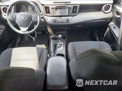 Zdjęcie 8 z 13 samochodu: 2018 TOYOTA RAV4 XLE VIN:2T3WFREV2JW411981 - miniatura