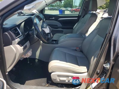 Zdjęcie 7 z 12 samochodu: 2015 TOYOTA HIGHLANDER XLE VIN:5TDKKRFH3FS065063 - miniatura