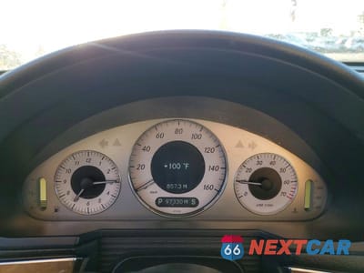 Zdjęcie 9 z 12 samochodu: 2008 MERCEDES-BENZ E 350 VIN:WDBUF56X98B228885 - miniatura