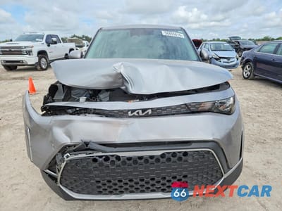 Piąte zdjęcie samochodu w środku: 2024 KIA SOUL VIN:KNDJ23AU2R7907788 - miniatura