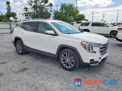 Czwarte zdjęcie samochodu z boku: 2023 GMC TERRAIN SLT VIN:3GKALPEG2PL103142 - miniatura