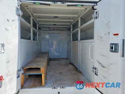 Zdjęcie 10 z 13 samochodu: 2025 FORD ECONOLINE E350 SUPER DUTY CUTAWAY VAN VIN:1FDWE3FN3SDD04169 - miniatura