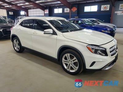 Czwarte zdjęcie samochodu z boku: 2015 MERCEDES-BENZ GLA 250 4MATIC VIN:WDCTG4GB0FJ065967 - miniatura