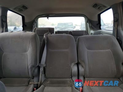 Zdjęcie 10 z 13 samochodu: 2004 TOYOTA SIENNA LE 8 PASSENGER VIN:5TDZA23C94S079581 - miniatura