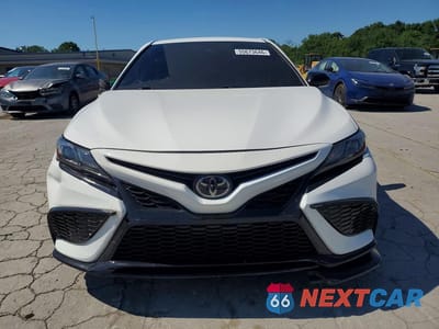 Piąte zdjęcie samochodu w środku: 2023 TOYOTA CAMRY SE VIN:4T1G11AK3PU819407 - miniatura