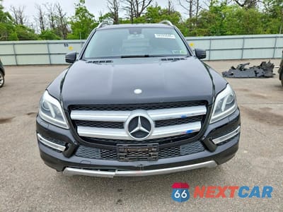 Piąte zdjęcie samochodu w środku: 2014 MERCEDES-BENZ GL 450 4MATIC VIN:4JGDF7CE0EA381488 - miniatura