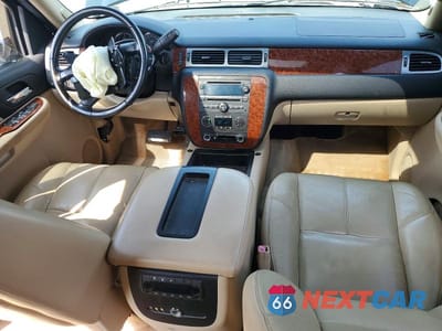 Zdjęcie 8 z 13 samochodu: 2007 CHEVROLET SUBURBAN K1500 VIN:3GNFK16397G143814 - miniatura