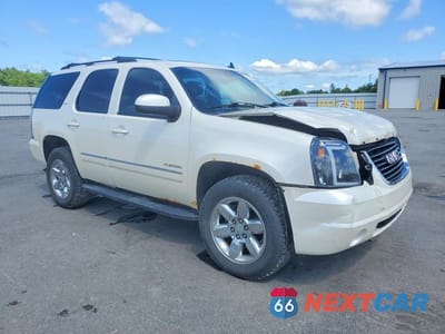 Czwarte zdjęcie samochodu z boku: 2012 GMC YUKON SLT VIN:1GKS2CE06CR174186 - miniatura