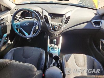 Zdjęcie 8 z 12 samochodu: 2012 HYUNDAI VELOSTER BASE VIN:KMHTC6AD2CU054952 - miniatura