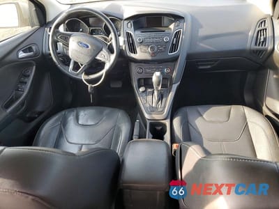 Zdjęcie 8 z 12 samochodu: 2016 FORD FOCUS SE VIN:1FADP3F22GL224747 - miniatura