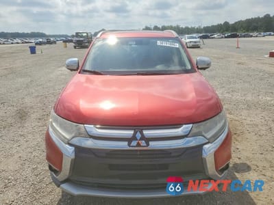 Piąte zdjęcie samochodu w środku: 2017 MITSUBISHI OUTLANDER SE VIN:JA4AD3A33HZ002314 - miniatura