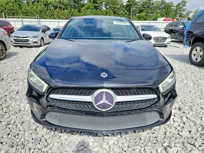 Piąte zdjęcie samochodu w środku: 2020 MERCEDES-BENZ A 220 4MATIC VIN:W1K3G4FB4LJ200649 - miniatura