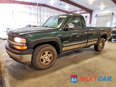 2002 CHEVROLET SILVERADO K1500 1GCEK14T92Z219760 - główne zdjęcie licytacji z USA - miniatura
