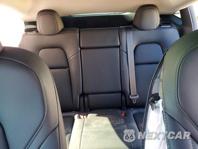 Zdjęcie 10 z 14 samochodu: 2023 TESLA MODEL Y VIN:7SAYGDEE8PF928230 - miniatura