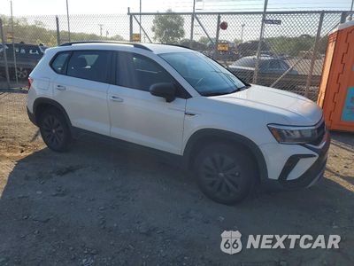 Czwarte zdjęcie samochodu z boku: 2022 VOLKSWAGEN TAOS S VIN:3VVCX7B26NM049368 - miniatura