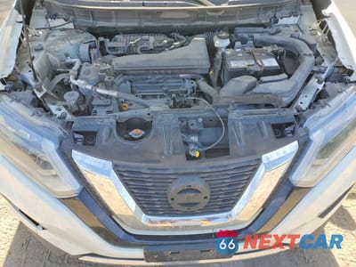 Zdjęcie 12 z 13 samochodu: 2018 NISSAN ROGUE S VIN:5N1AT2MV3JC747150 - miniatura