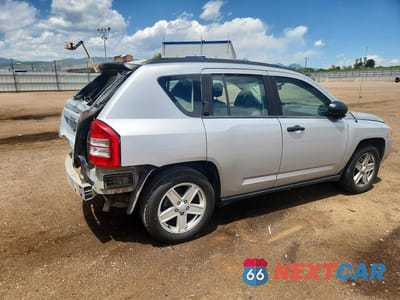 Trzecie zdjęcie samochodu z tyłu: 2007 JEEP COMPASS VIN:1J8FF47W07D204061 - miniatura