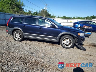 Czwarte zdjęcie samochodu z boku: 2016 VOLVO XC70 T5 PREMIER VIN:YV4612NK3G1238679 - miniatura