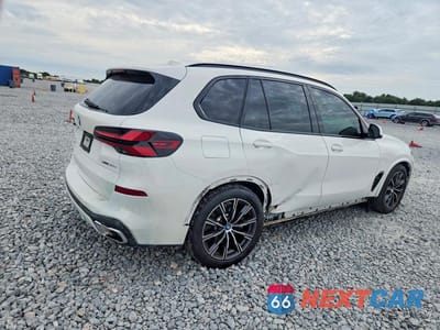 Trzecie zdjęcie samochodu z tyłu: 2024 BMW X5 XDRIVE50E VIN:5UX43EU09R9T25625 - miniatura