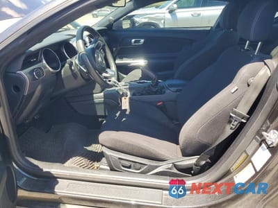 Zdjęcie 7 z 12 samochodu: 2020 FORD MUSTANG VIN:1FA6P8THXL5190439 - miniatura