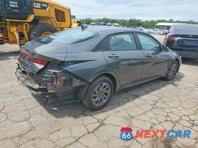 Trzecie zdjęcie samochodu z tyłu: 2024 HYUNDAI ELANTRA SEL VIN:KMHLM4DG6RU686191 - miniatura