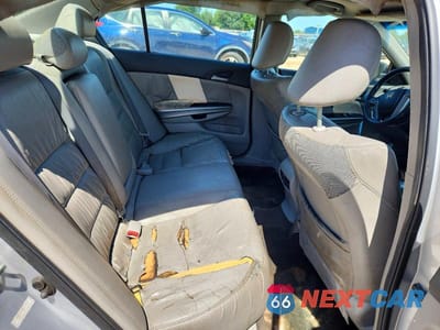 Zdjęcie 10 z 12 samochodu: 2010 HONDA ACCORD EXL VIN:1HGCP2F89AA160621 - miniatura