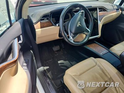Zdjęcie 8 z 12 samochodu: 2017 TESLA MODEL X VIN:5YJXCBE29HF041722 - miniatura