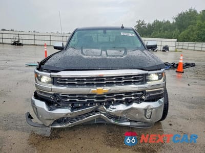 Piąte zdjęcie samochodu w środku: 2017 CHEVROLET SILVERADO K1500 LTZ VIN:3GCUKSEJ6HG401343 - miniatura