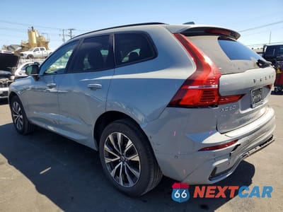 Drugie zdjęcie samochodu z przodu: 2024 VOLVO XC60 PLUS VIN:YV4L12RL6R1716280 - miniatura