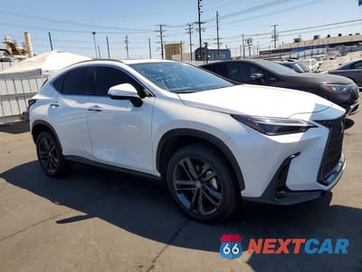 Czwarte zdjęcie samochodu z boku: 2024 LEXUS NX 450H+ BASE VIN:JTJHKCFZ2R2030426 - miniatura
