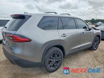 Trzecie zdjęcie samochodu z tyłu: 2026 TOYOTA GRAND HIGHLANDER LIMITED VIN:5TDAAAA59TS036188 - miniatura