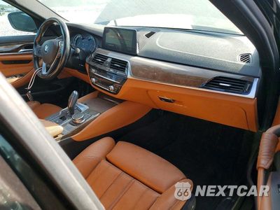 Zdjęcie 11 z 13 samochodu: 2018 BMW 530 I VIN:WBAJA5C50JG900005 - miniatura