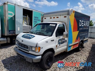 2002 FORD E350 BOX TRUCK 1FDSE35L52HB22478 - główne zdjęcie licytacji z USA - miniatura